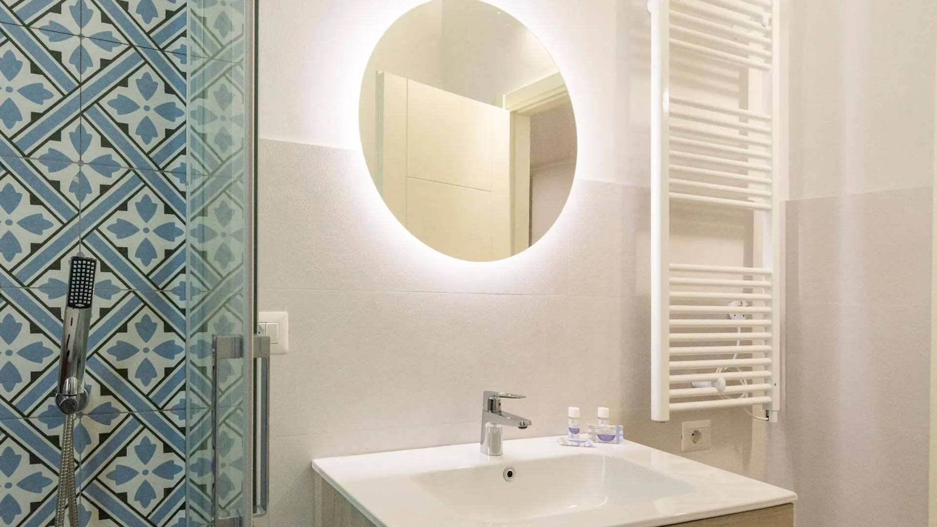Italianflat - Navigli Suite Milano 0*,